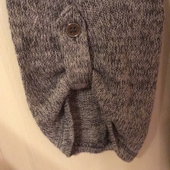 Grey Kid’s Justice Sweater - Picture 2 of 3